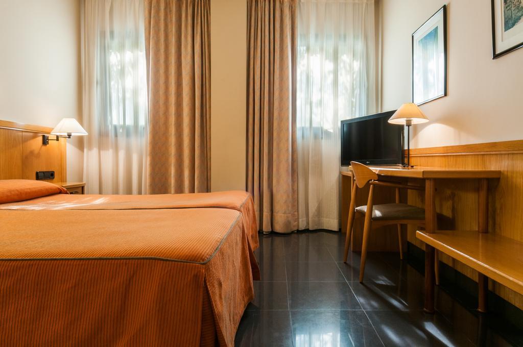 ויטוריה-גאסטייז Hotel Ruta De Europa מראה חיצוני תמונה