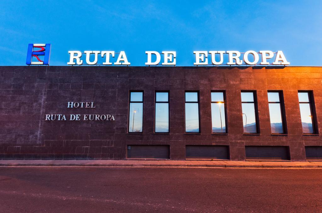 ויטוריה-גאסטייז Hotel Ruta De Europa מראה חיצוני תמונה